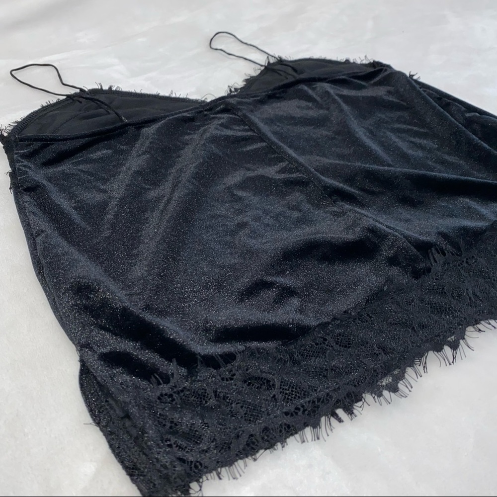 VELVET LACE TOP - Picture 5 of 6